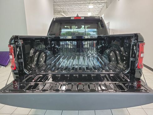 New 2026 RAM 1500 Big Horn AWD/4WD image 7