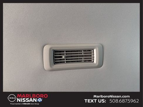 New 2025 Nissan Pathfinder SL w/ Black Appearance Package image 17