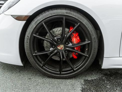 Used 2018 Porsche 718 Boxster GTS RWD image 33