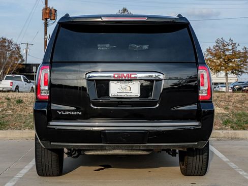 Used 2019 GMC Yukon Denali w/ Open Road Package image 13