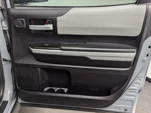 Used 2020 Toyota Tundra Limited w/ Limited Premium Package image 16