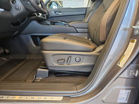 New 2026 Nissan Pathfinder Platinum w/ Cargo Package image 15