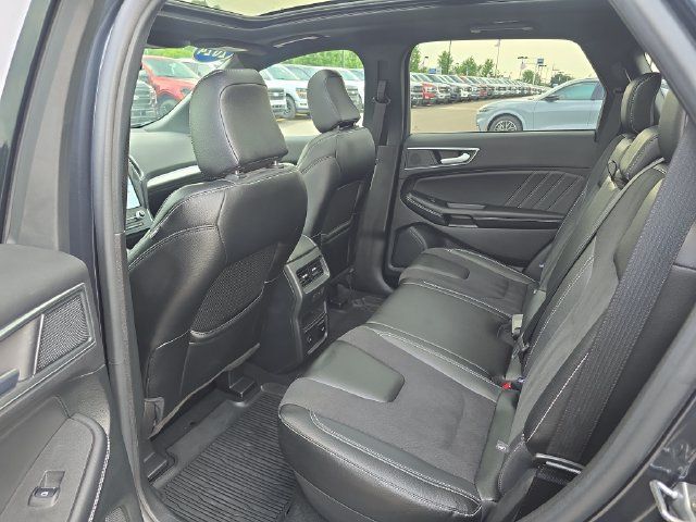 Used 2024 Ford Edge ST w/ Equipment Group 401A AWD/4WD image 26
