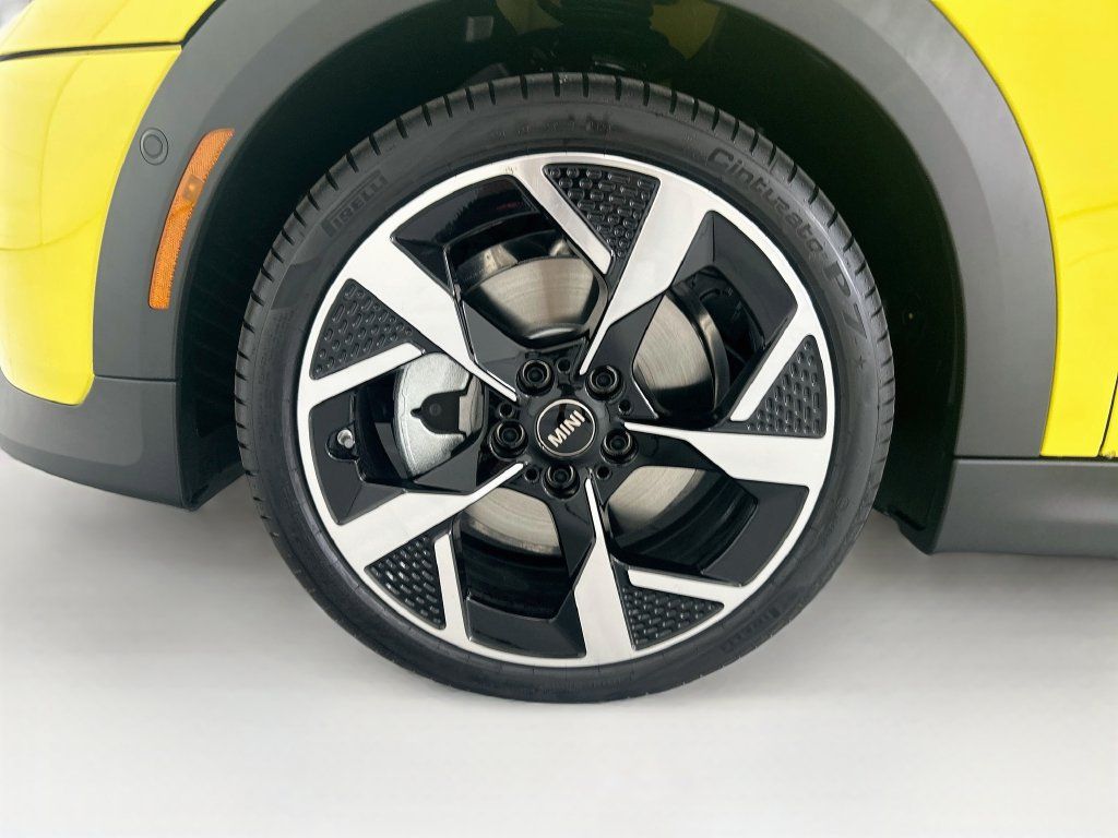New 2027 MINI Cooper 2-Door Hardtop FWD image 27