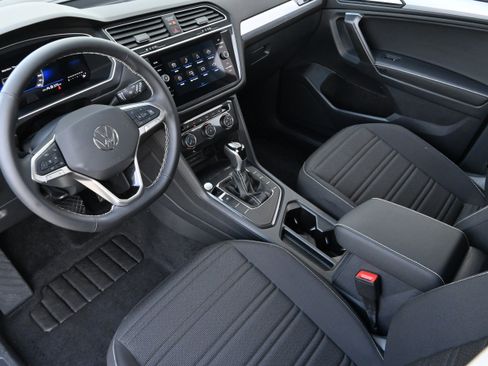 Used 2024 Volkswagen Tiguan S image 15