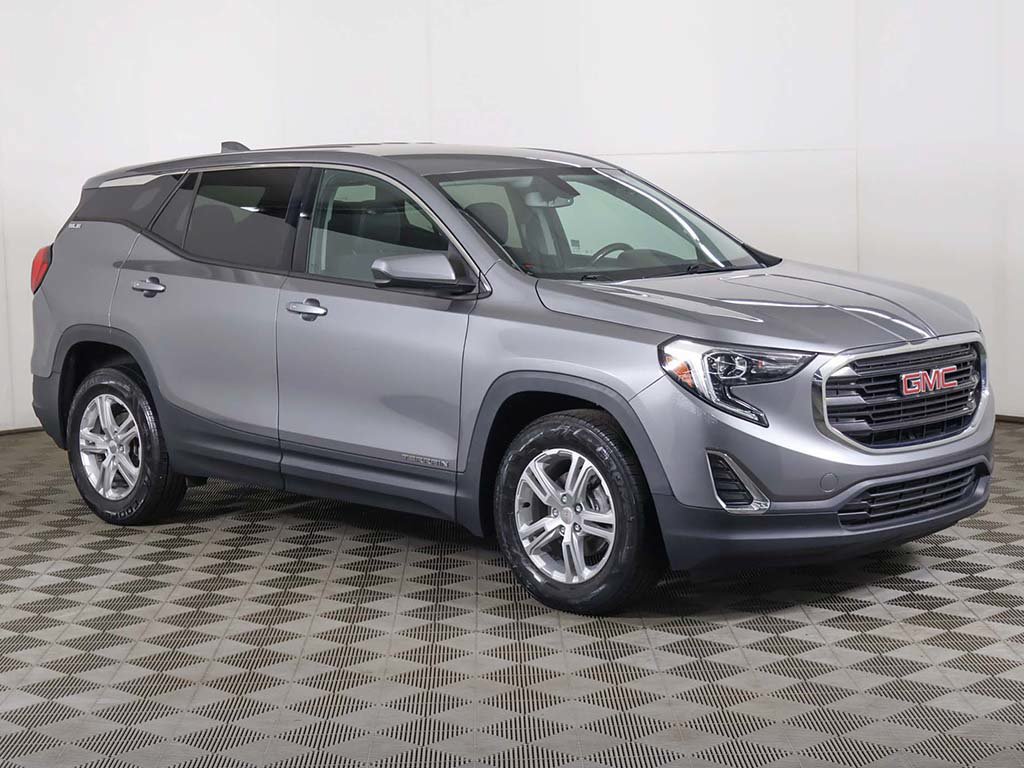 Used 2018 GMC Terrain SLE FWD image 2