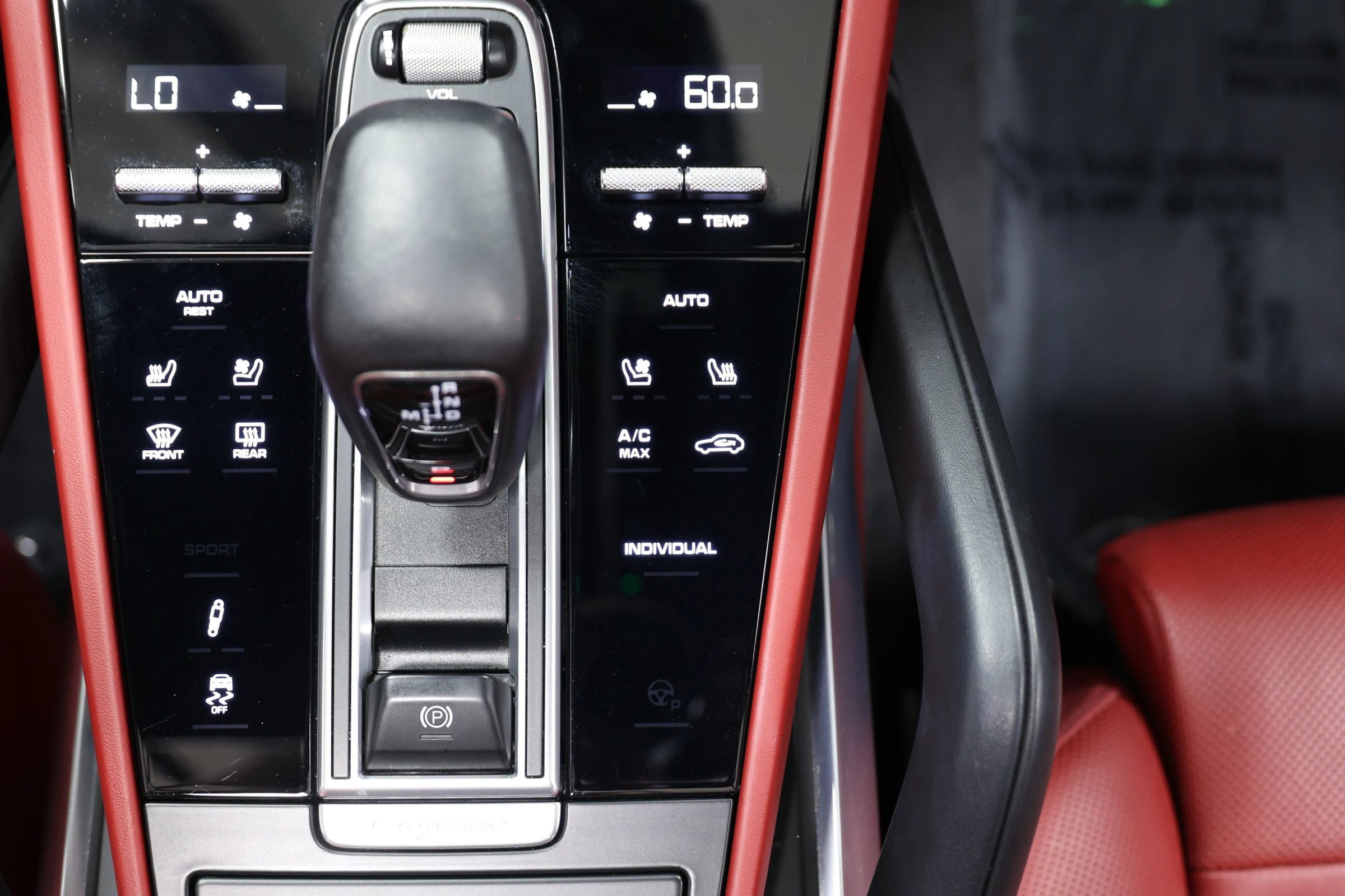 Used 2021 Porsche Cayenne Turbo S AWD/4WD image 49