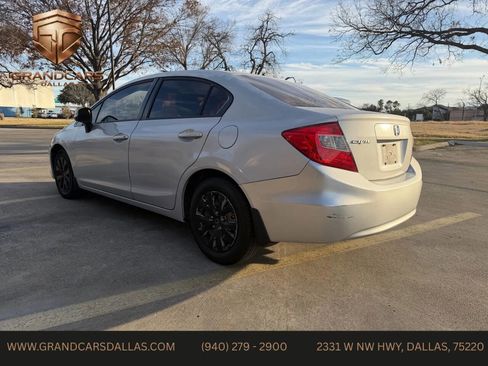 Used 2012 Honda Civic LX image 4