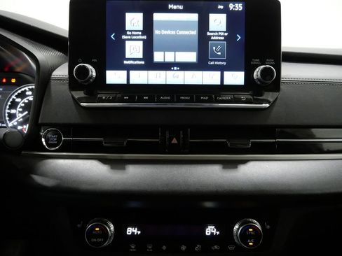 Used 2024 Mitsubishi Outlander SE image 20