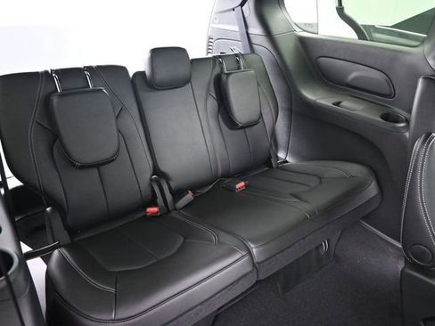 New 2025 Chrysler Voyager LX image 21