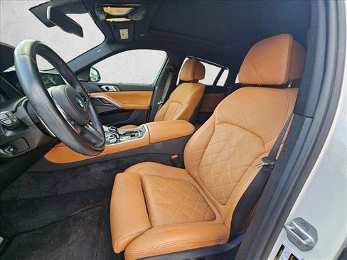Used 2023 BMW X6 M50i w/ Parking Assistance Package image 11