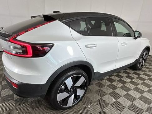 Used 2023 Volvo C40 P8 Recharge Ultimate AWD/4WD image 2