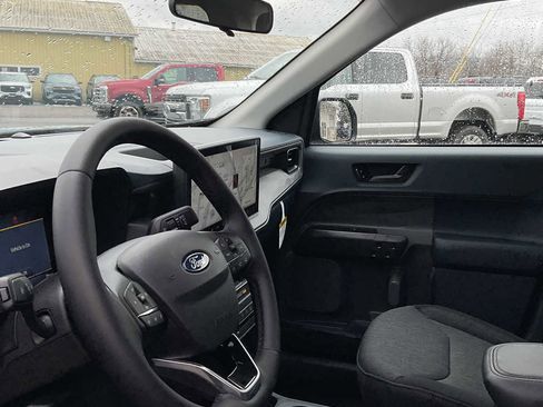 Used 2026 Ford Maverick XLT w/ Equipment Group 301A image 23