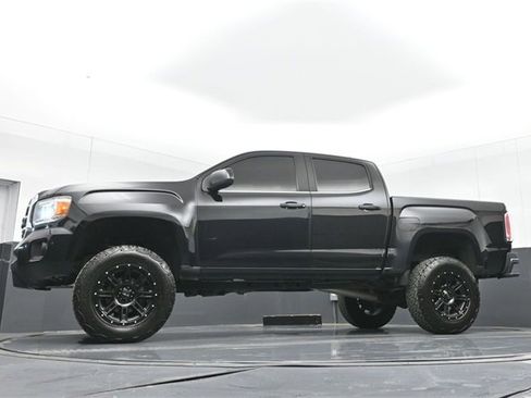 Used 2018 GMC Canyon SLE w/ SLE Convenience Package image 43