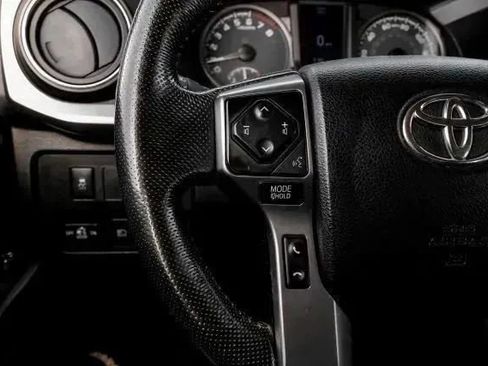 Used 2021 Toyota Tacoma SR5 w/ Trail Edition image 22