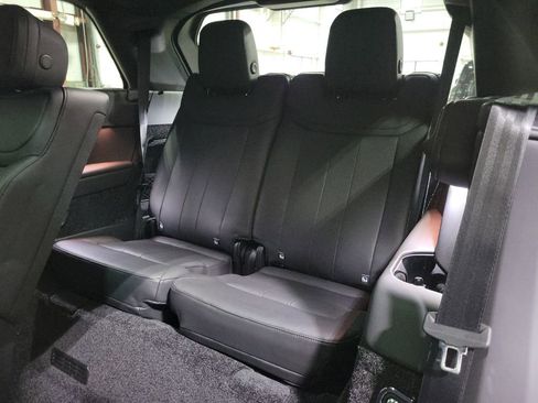 New 2026 Land Rover Range Rover Long Wheelbase SE image 25