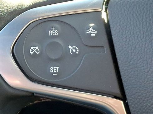 Used 2023 Chevrolet Traverse LT w/ LPO, Floor Liner Package image 21