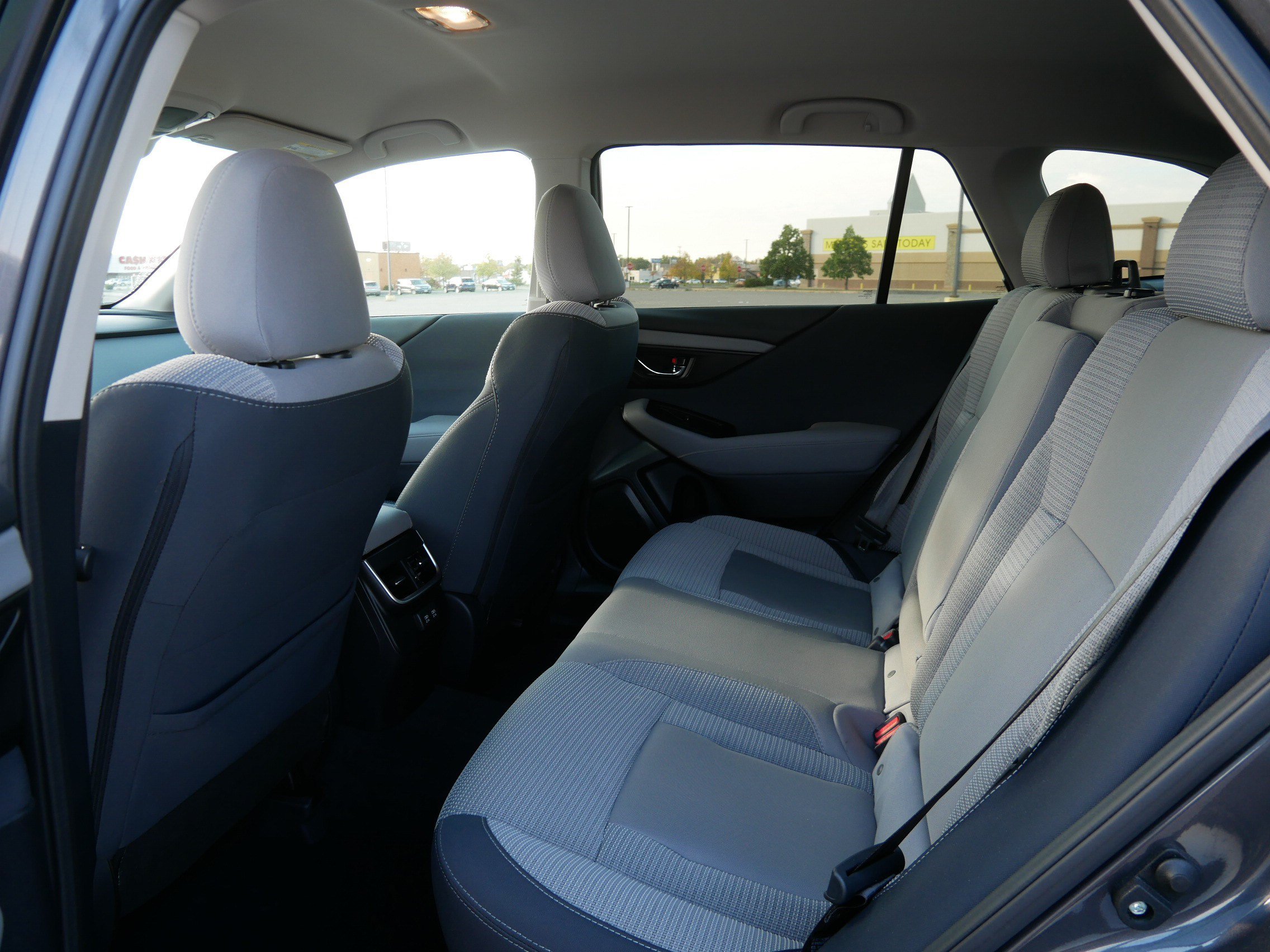 Used 2022 Subaru Outback Premium AWD/4WD image 23