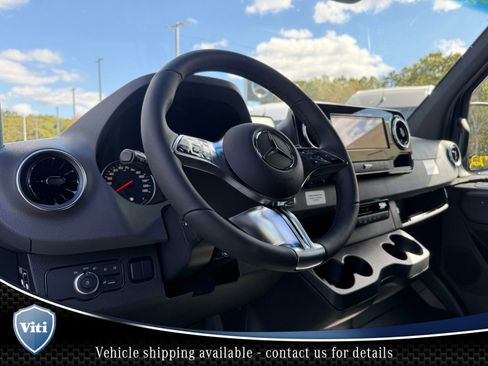 New 2025 Mercedes-Benz Sprinter 144 Cargo image 11