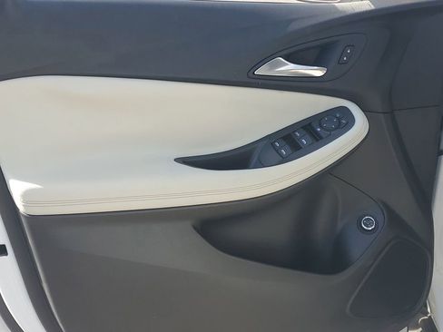 Used 2022 Buick Encore GX Select image 20