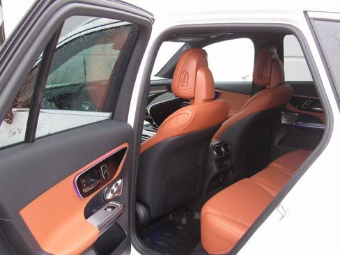 New 2026 Mercedes-Benz GLC 300 4MATIC image 14