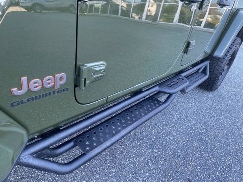 Used 2022 Jeep Gladiator Mojave w/ Dual Top Group image 12