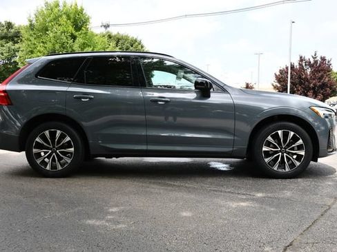 Certified 2024 Volvo XC60 B5 Plus w/ Climate Package AWD/4WD image 8