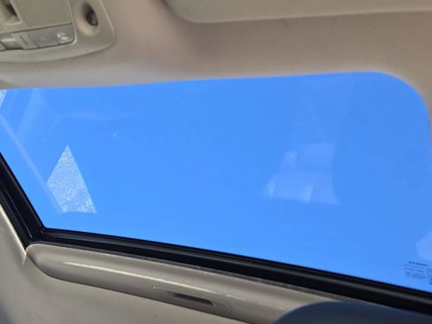 Used 2019 Nissan Rogue Sport SL w/ Premium Package image 16