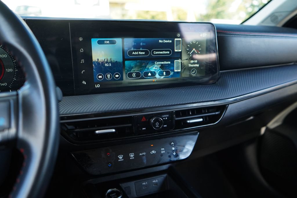 Used 2025 Nissan Kicks SR FWD image 8