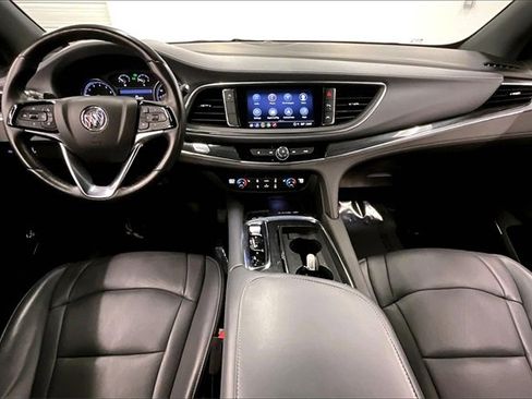 Used 2023 Buick Enclave Essence image 14