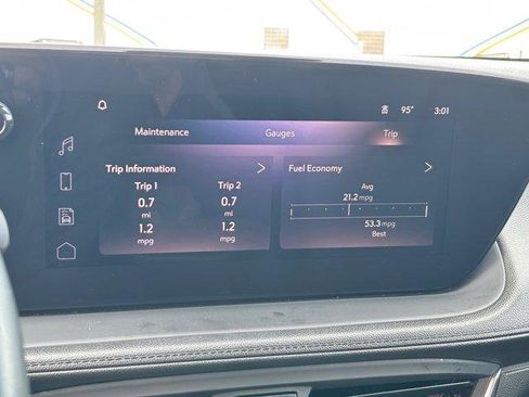 Used 2024 Buick Encore GX Sport Touring FWD image 24