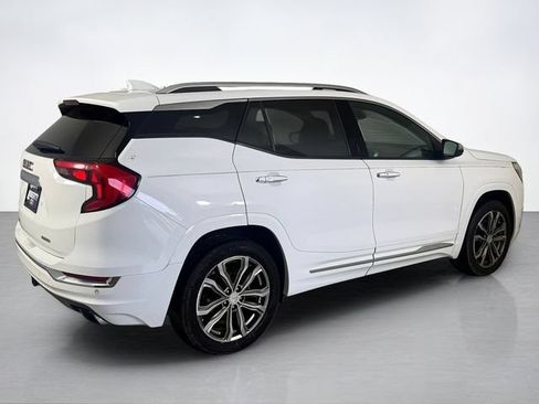 Used 2018 GMC Terrain Denali w/ Comfort Package AWD/4WD image 4