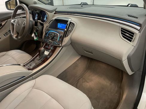 Used 2012 Buick LaCrosse Premium image 19