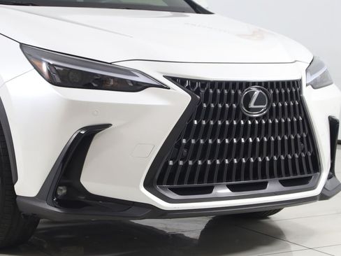 Used 2024 Lexus NX 250 FWD image 39