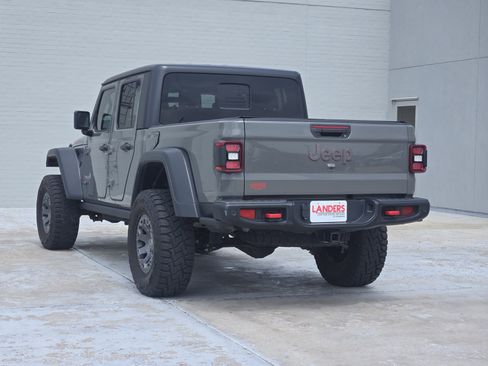 Used 2021 Jeep Gladiator Rubicon AWD/4WD image 6
