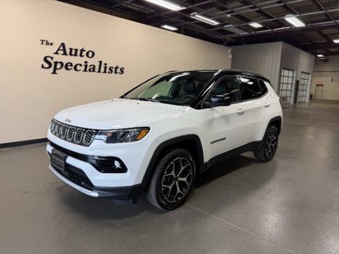 Used 2025 Jeep Compass Limited AWD/4WD image 1