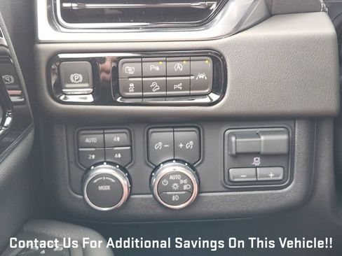 New 2026 GMC Yukon Denali w/ Denali Reserve Package AWD/4WD image 16