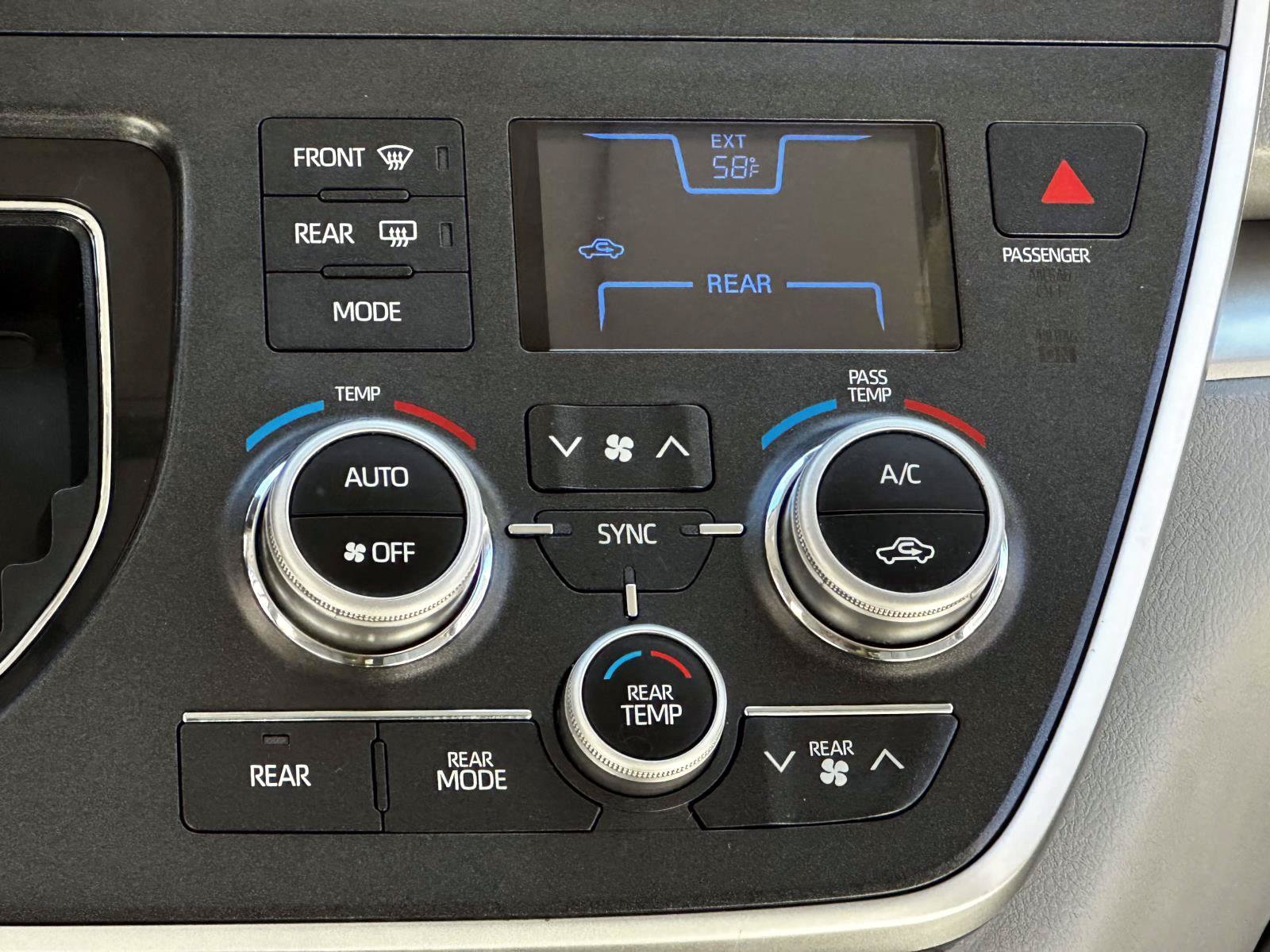 Certified 2020 Toyota Sienna LE FWD image 21