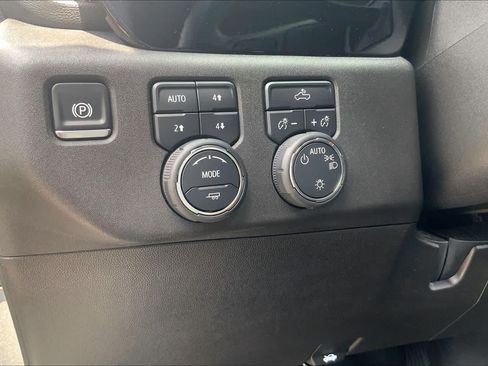 Used 2025 Chevrolet Silverado 1500 LT w/ All Star Edition Plus AWD/4WD image 35