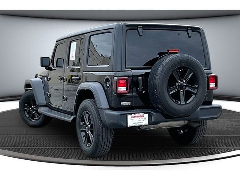 Used 2023 Jeep Wrangler Unlimited Sport AWD/4WD image 2