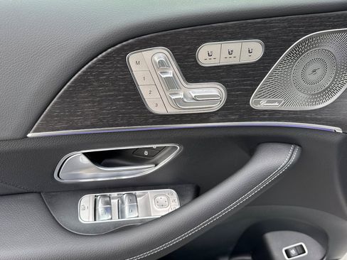 New 2026 Mercedes-Benz GLS 450 4MATIC image 22