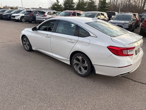 Used 2018 Honda Accord EX image 6