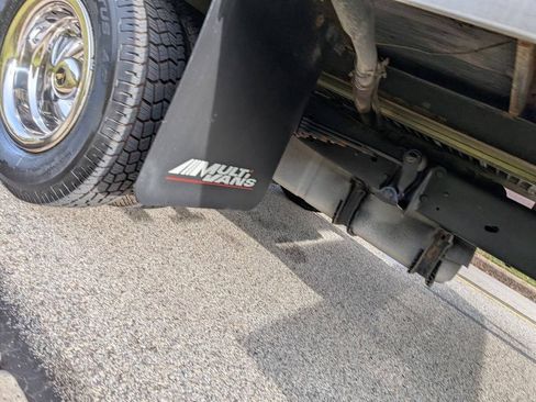 Used 2017 Ford E-450 and Econoline 450 Super Duty RWD image 40