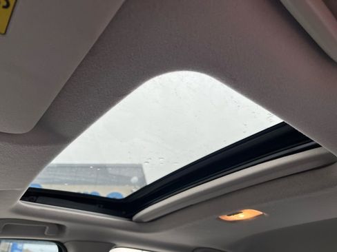 Used 2019 Honda Fit EX image 3