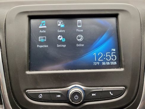 Used 2018 Chevrolet Equinox LT FWD image 25