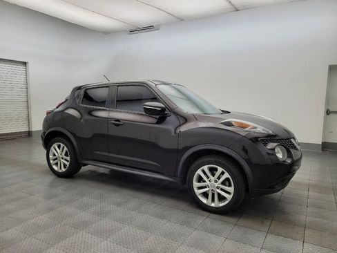 Used 2016 Nissan Juke S image 11