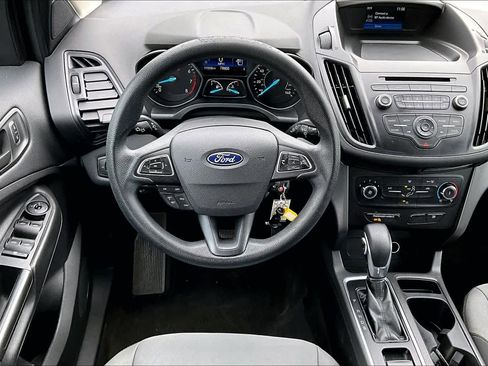 Used 2018 Ford Escape S image 5