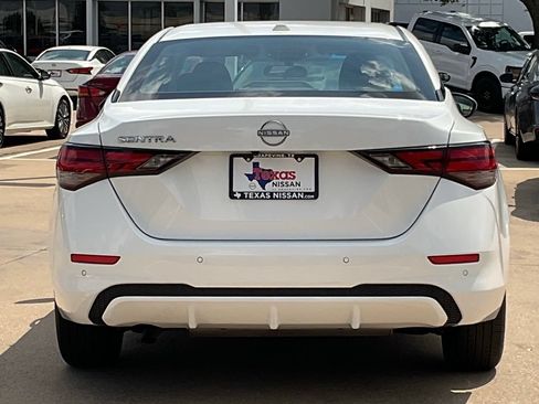 Used 2025 Nissan Sentra SV FWD image 5