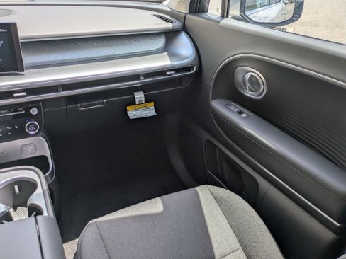 New 2026 Hyundai Ioniq 9 SE image 19