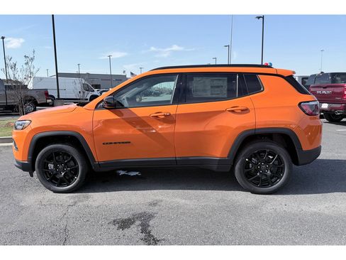 New 2026 Jeep Compass Latitude image 5